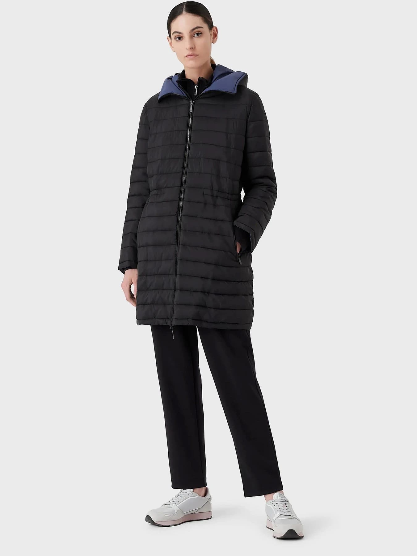 Куртка жіноча Emporio Armani двостороння чорна/синя з капюшоном